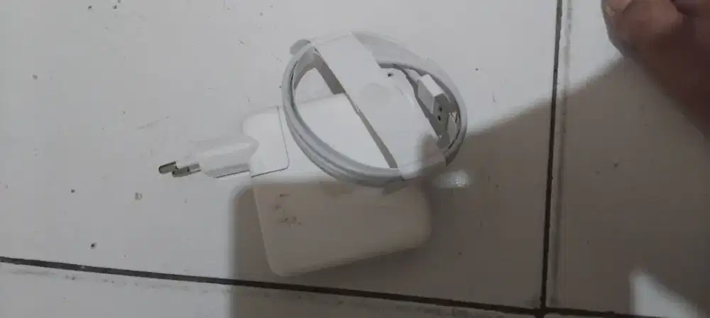 Dijual charger/Adaptor Daya apple