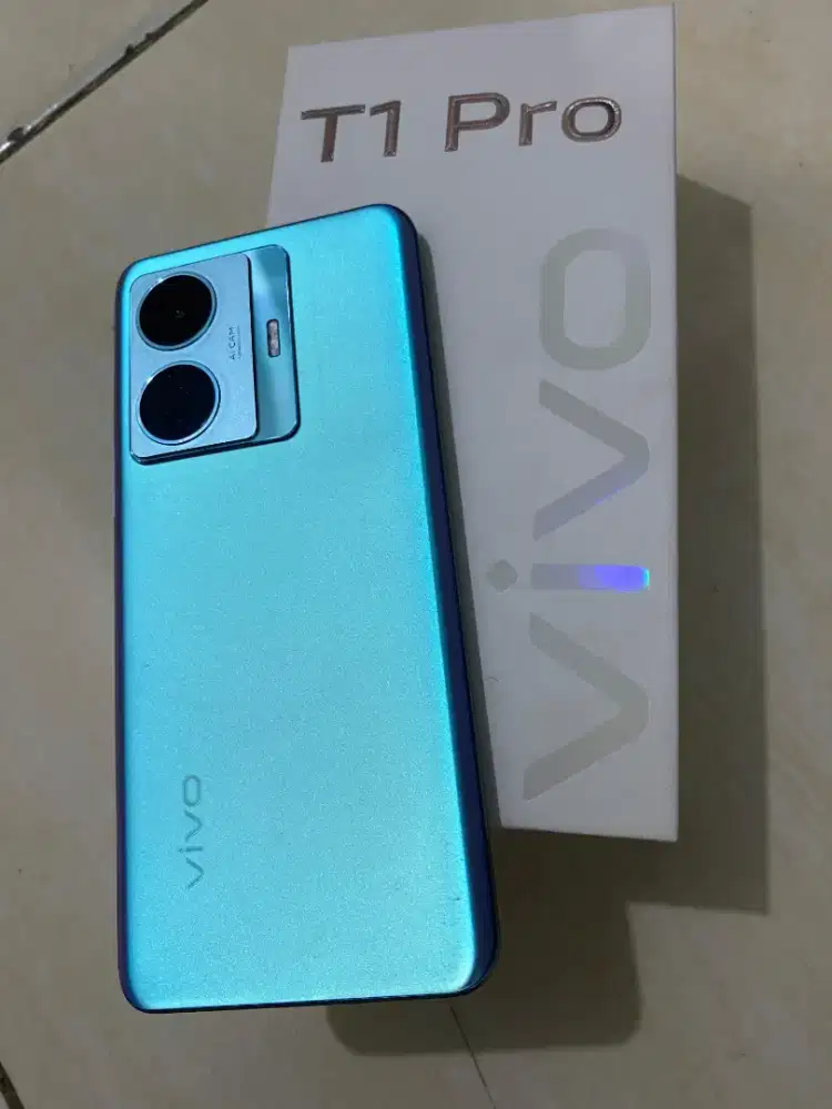 VIVO T1 PRO (RAM 8 + 8  INTERNAL 118 GB)