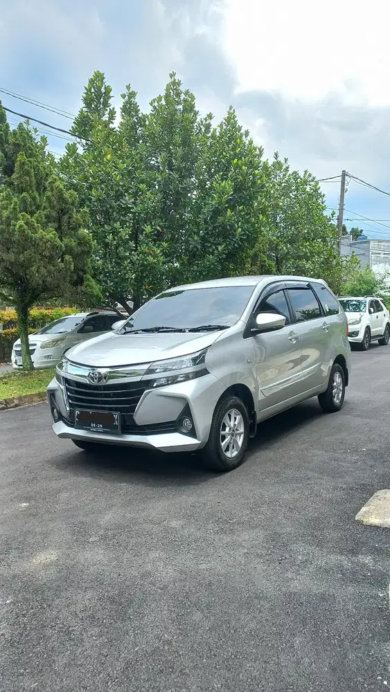 Harga cash! Avanza g at 2021 antik low km 12rb asli!!