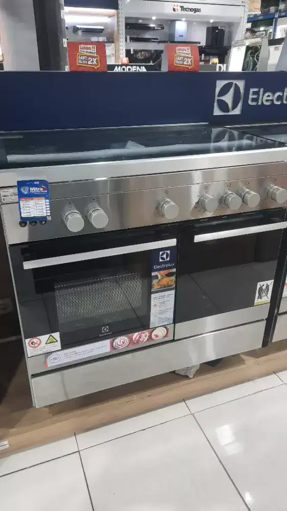 ELECTROLUX EKG9686X-2 90 CM FREESTANDING COOKER