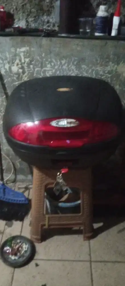 Box givi  ukuran besar