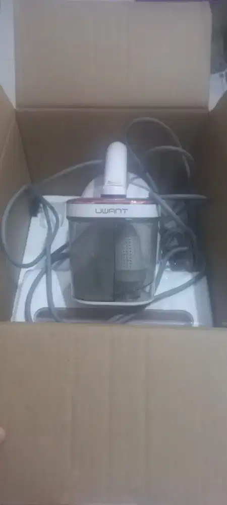 Vacum cleaner uwant M100