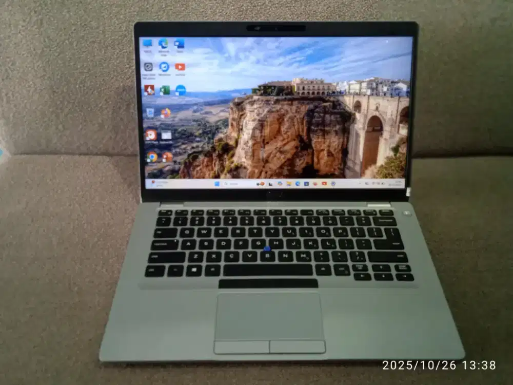 Laptop Seri Bisnis Dell Latitude 5410 Touchscreen