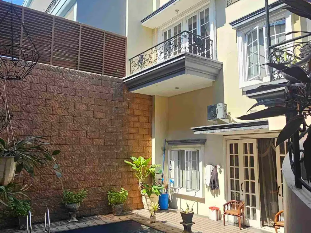 DISEWAKAN LUXURY HOUSE FULLY FURNISHED SIAP HUNI ADA POOL DI BELLANO GADING SERPONG