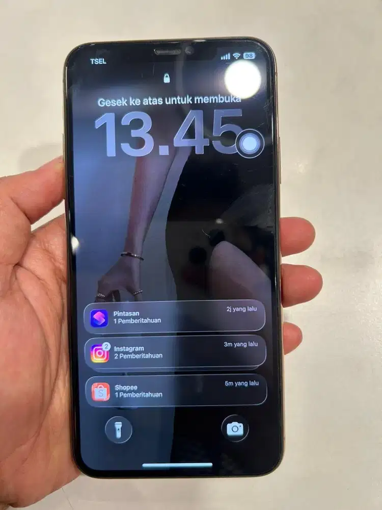 Di jual iphone 11 promax 256 ex ibox