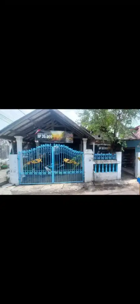 Dijual tanah + bangunan