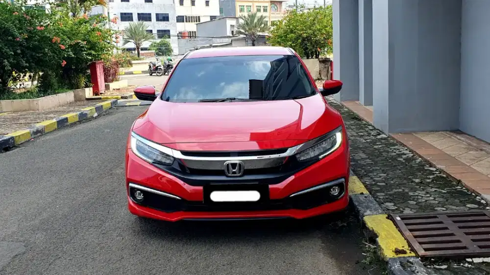 Km42rb honda civic es sedan turbo 2019 merah pajak panjang