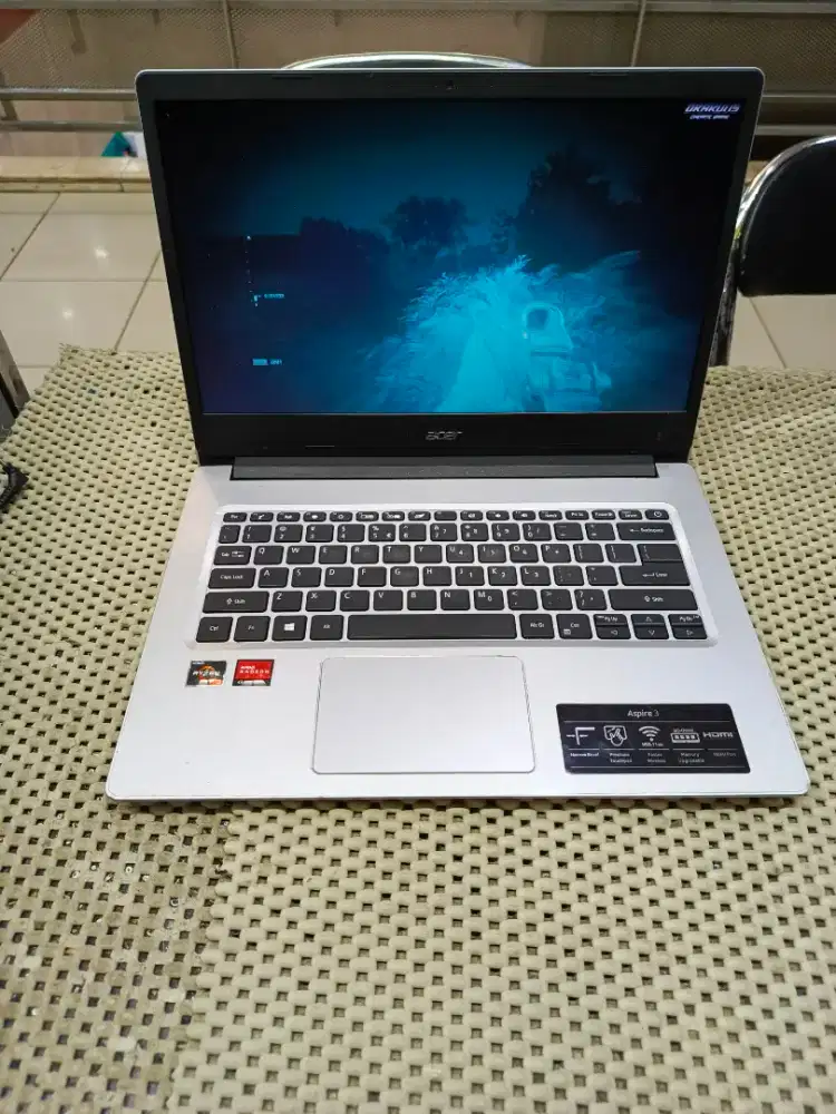 Laptop second acer AMD Ryzen 3