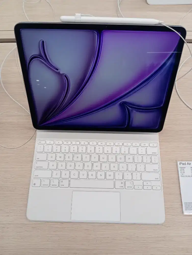 Ipad pro 13 Inc pembelian tanpa kartu kredit syaratnya KTP saja