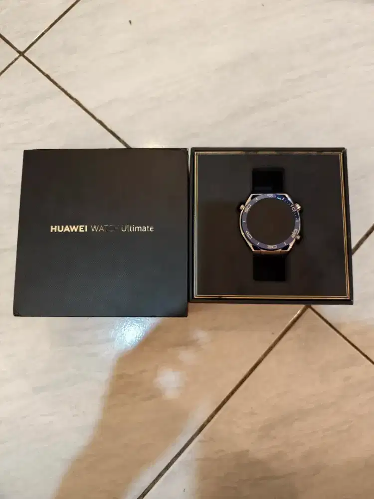 Huawei Watch Ultimate resmi Mei 2026