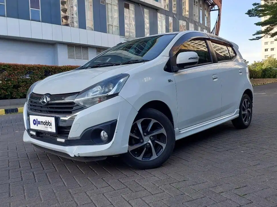 DP MURAH Daihatsu Ayla 1.2 R Bensin-MT 2018 Putih C8BGA