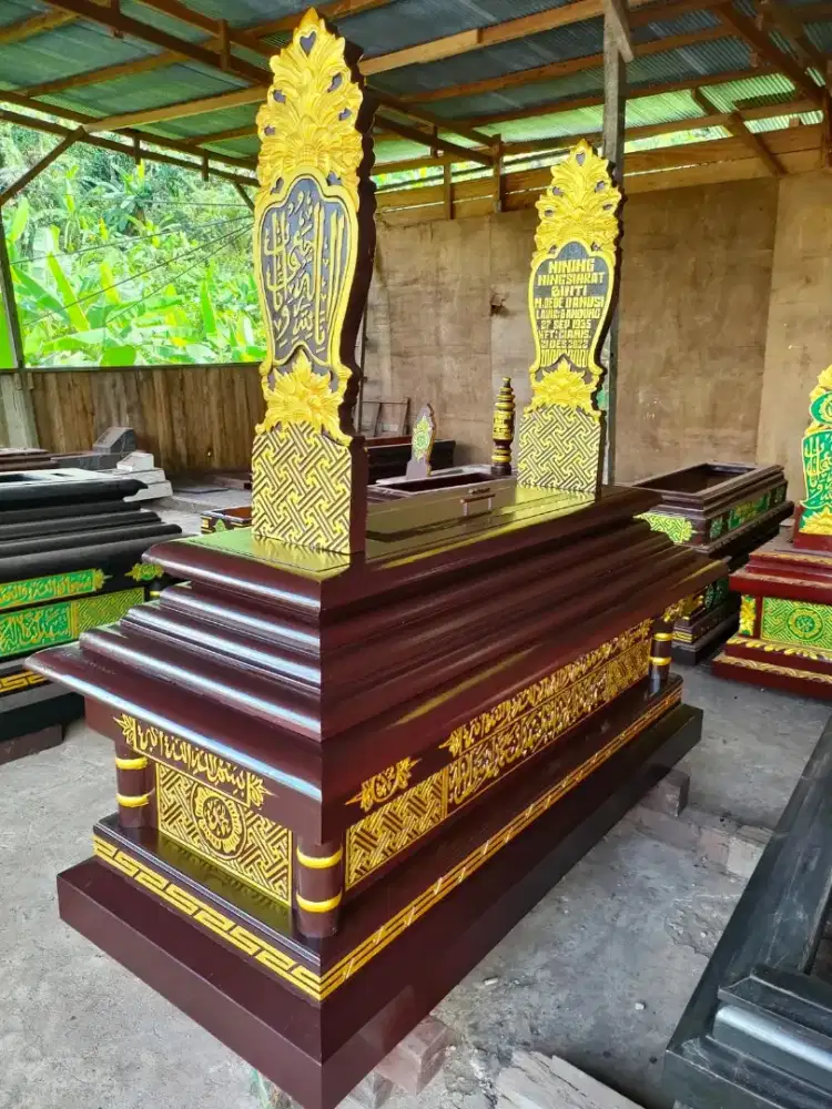 Jirat Kayu Ukir Kaligrafi Cantik, Cocok untuk Pusara Keluarga Tercinta
