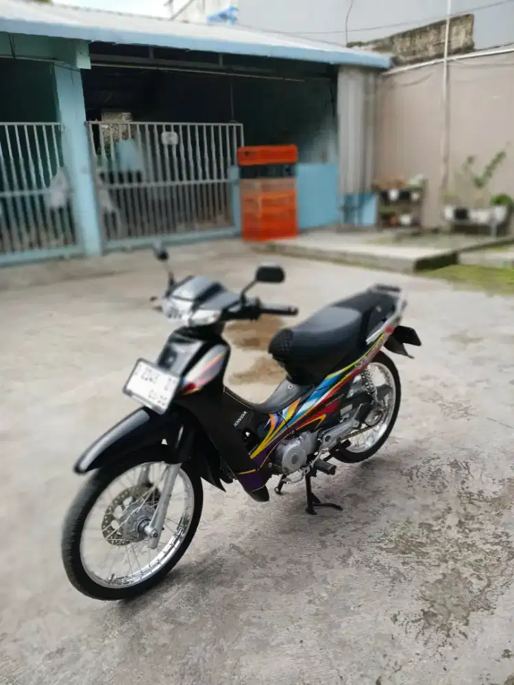Dijual cepat Supra x th 2005
