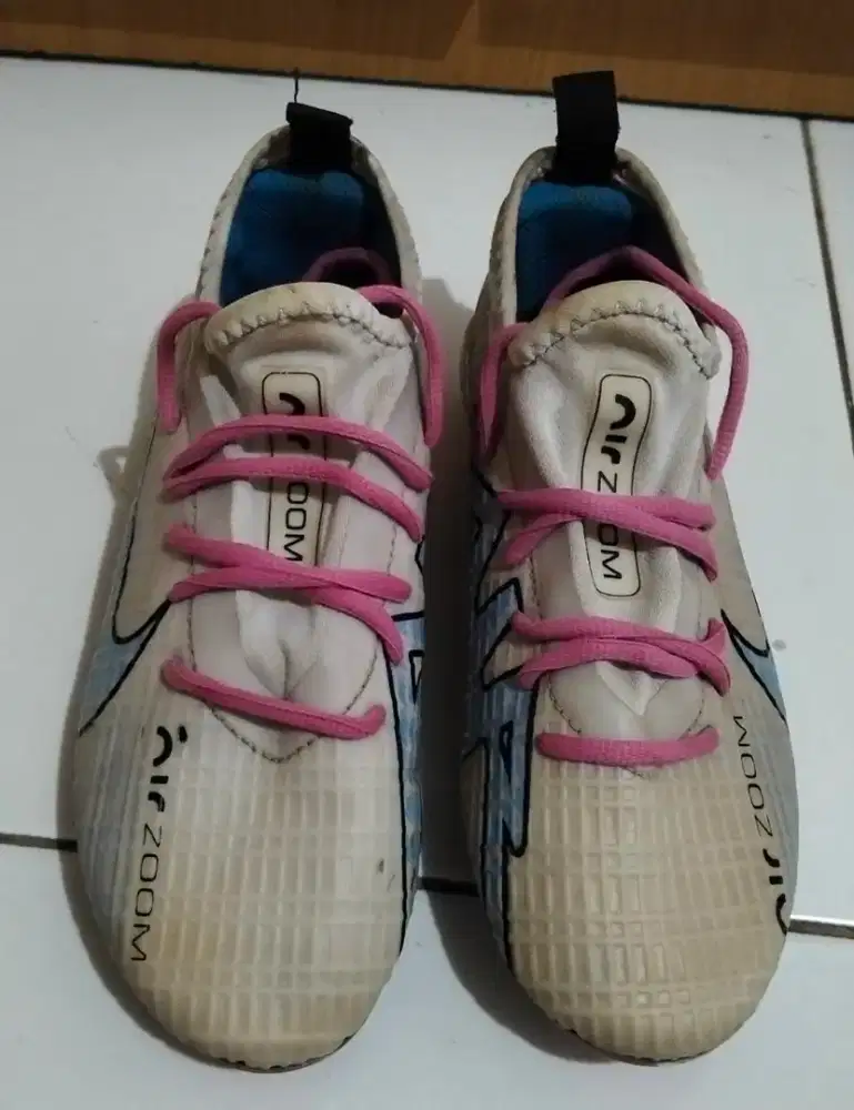 Sepatu sepakbola Air ZOOM