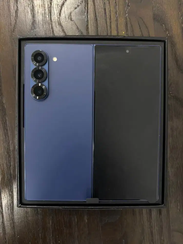 Samsung Z Fold 6 12/512GB - Garansi SEIN (April 2026)