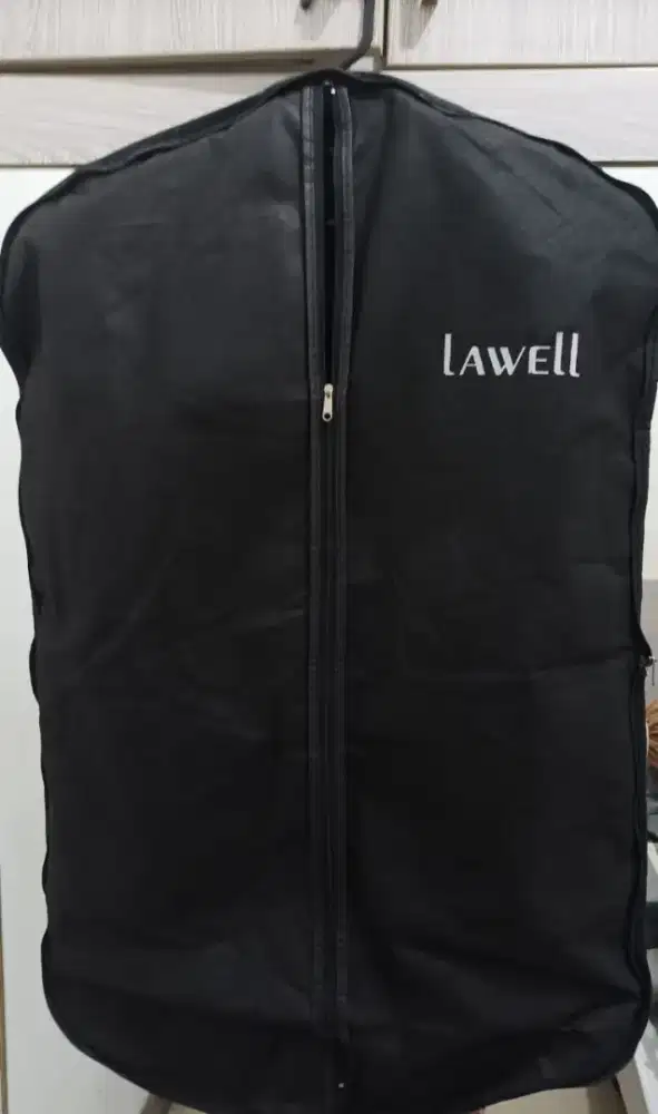 Jas Pria hitam M Dewasa 200rb dr baru cm pke 2x