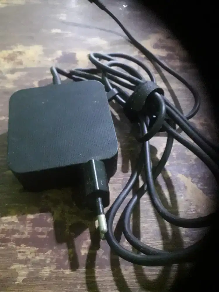 ORIGINAL ADAPTOR CHARGER ASUS ROG ZHEPIRUS