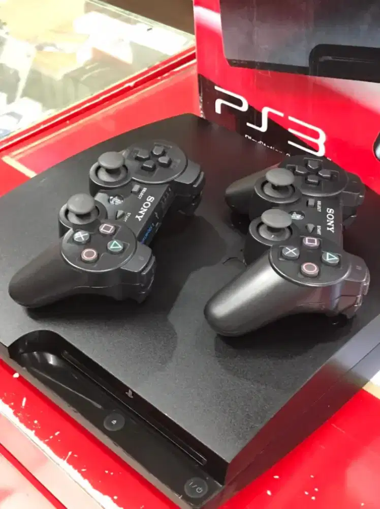 PS3 Slim 500GB Fullgame

2 stik, kabel lengkap