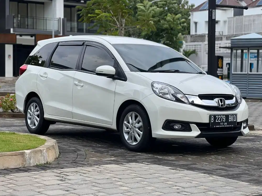 (LOW KM) Honda Mobilio E AT 2016