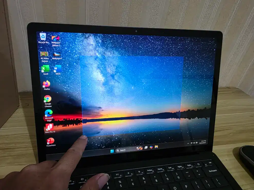 Surface Laptop i7 1185G7 ram 16gb ssd 1 TB Touch mrp macbook zenbook