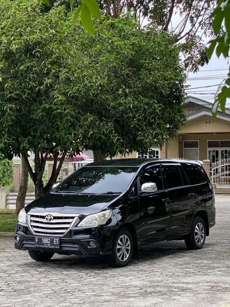 Innova 2.5 G AT Diesel 2015