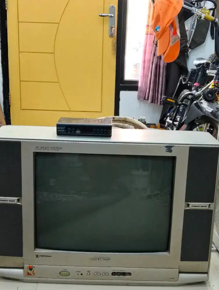 Tv tabung dan setbox