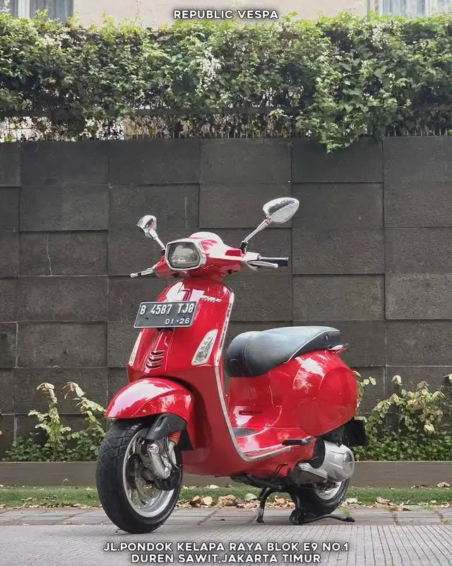 JUAL CEPAT VESPA SPRINT 150 3V THN 2015 PERFECT CONDITION