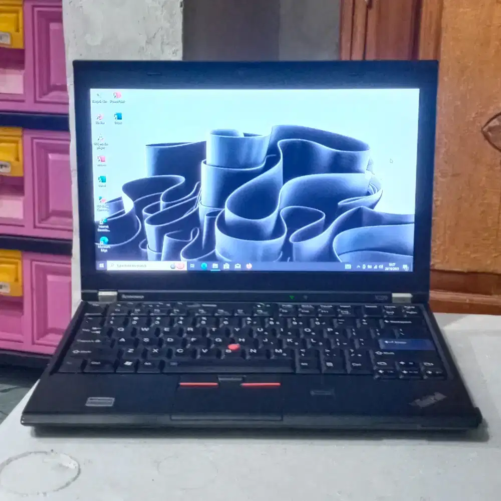 Lenovo core i5 ram 8gb ssd+hdd