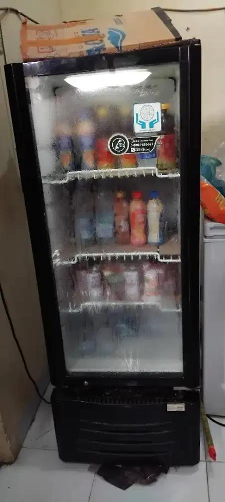 Lemari Pendingin Minuman Merk Midea