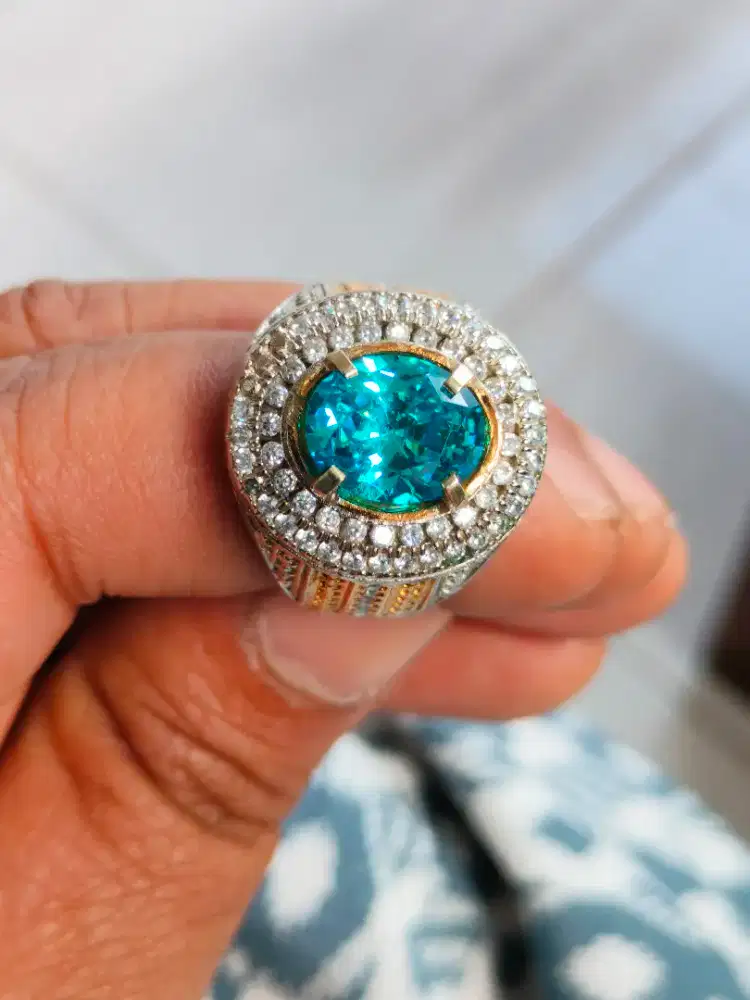 Cincin permata blue topaz swiss