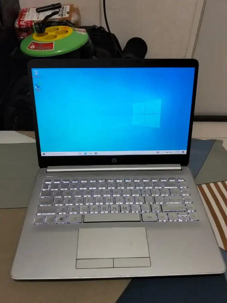 HP 14s keyboard backlight siap pakai