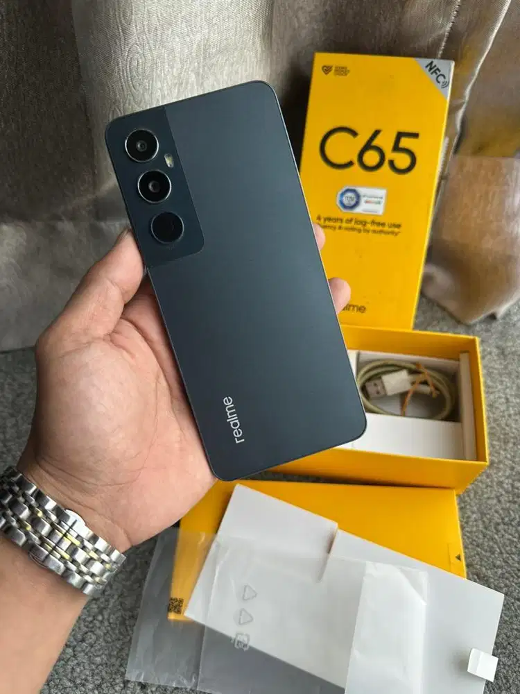 Realme c65 Ram 8/256 gb  NFC second resmi mulus normal