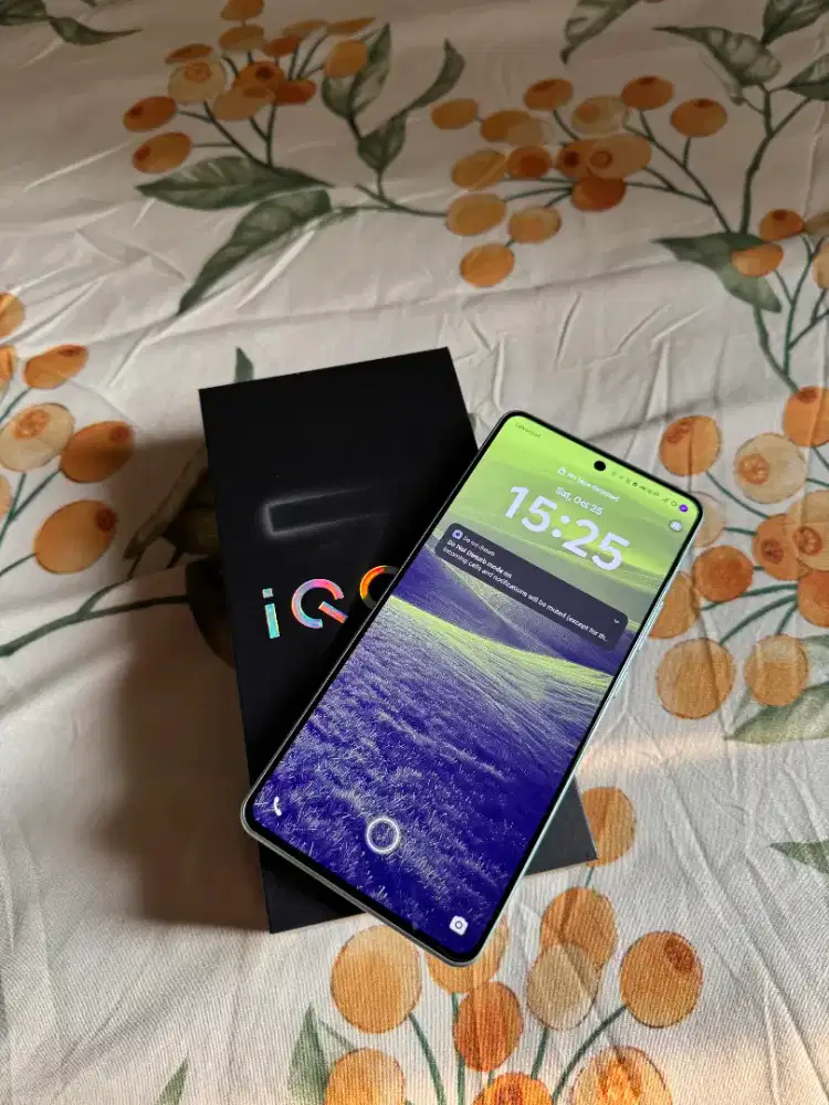 Vivo Iqoo Z9 5G 8/128 Garansi Resmi On Panjang Fullset