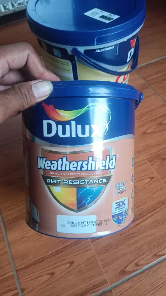 Cat weathershield core briliant white