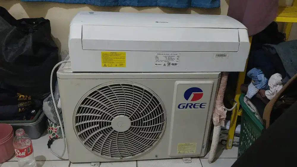 Gree 1/2 PK mulus dingin