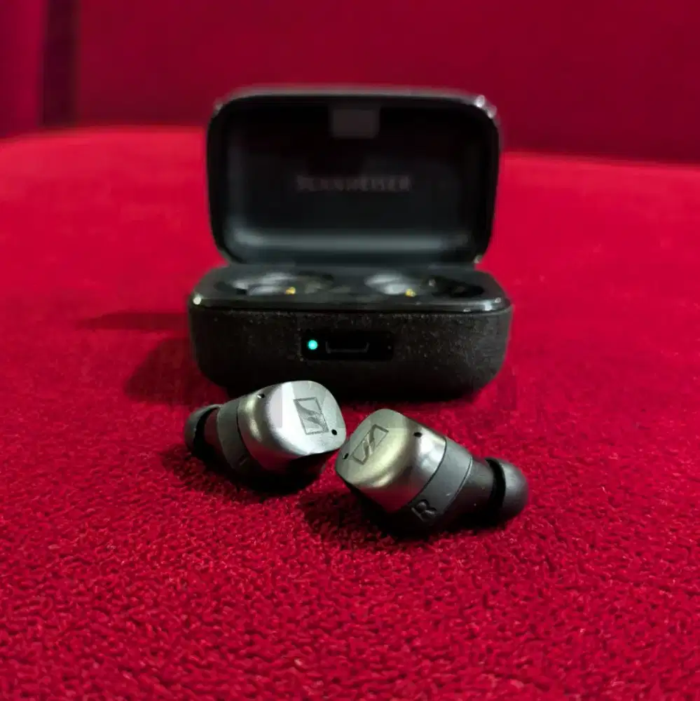 TWS Sennheiser Momentum 4 (Unit Only)
