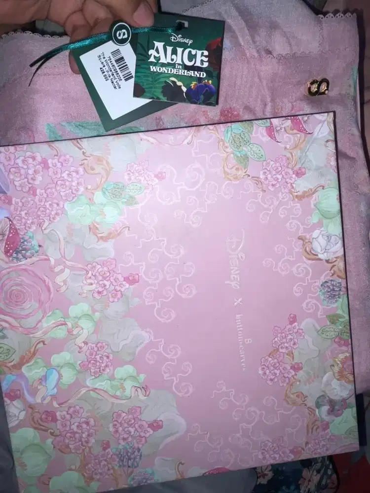 Buttonscarf x Disney