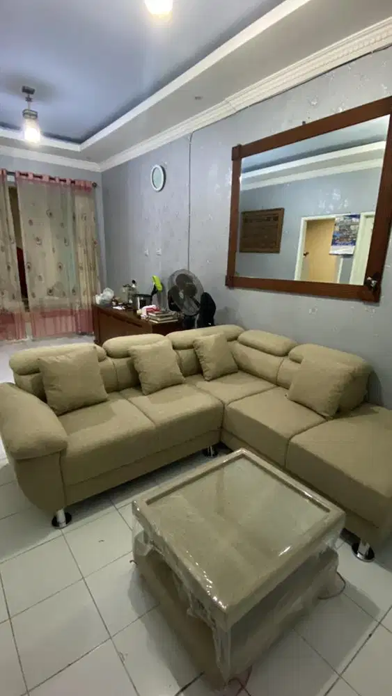 Sofa satu set meja