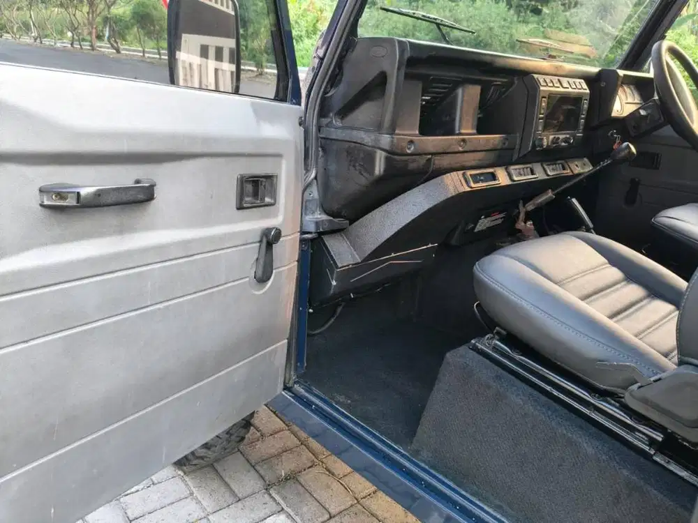 Defender pick up