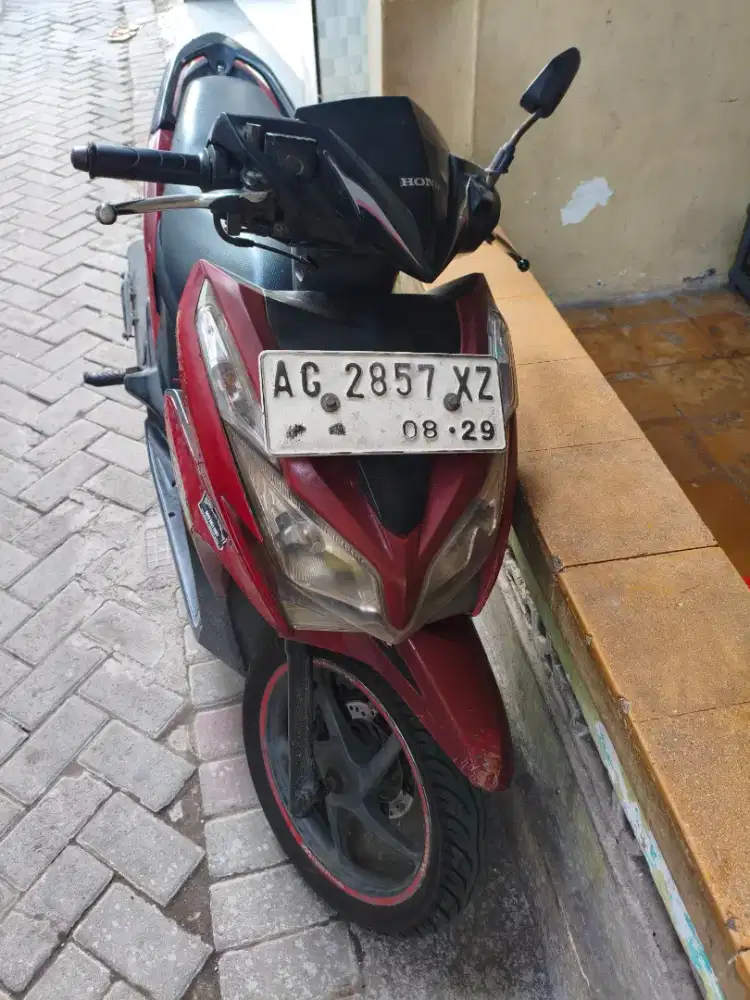 Jual Vario 125 merah