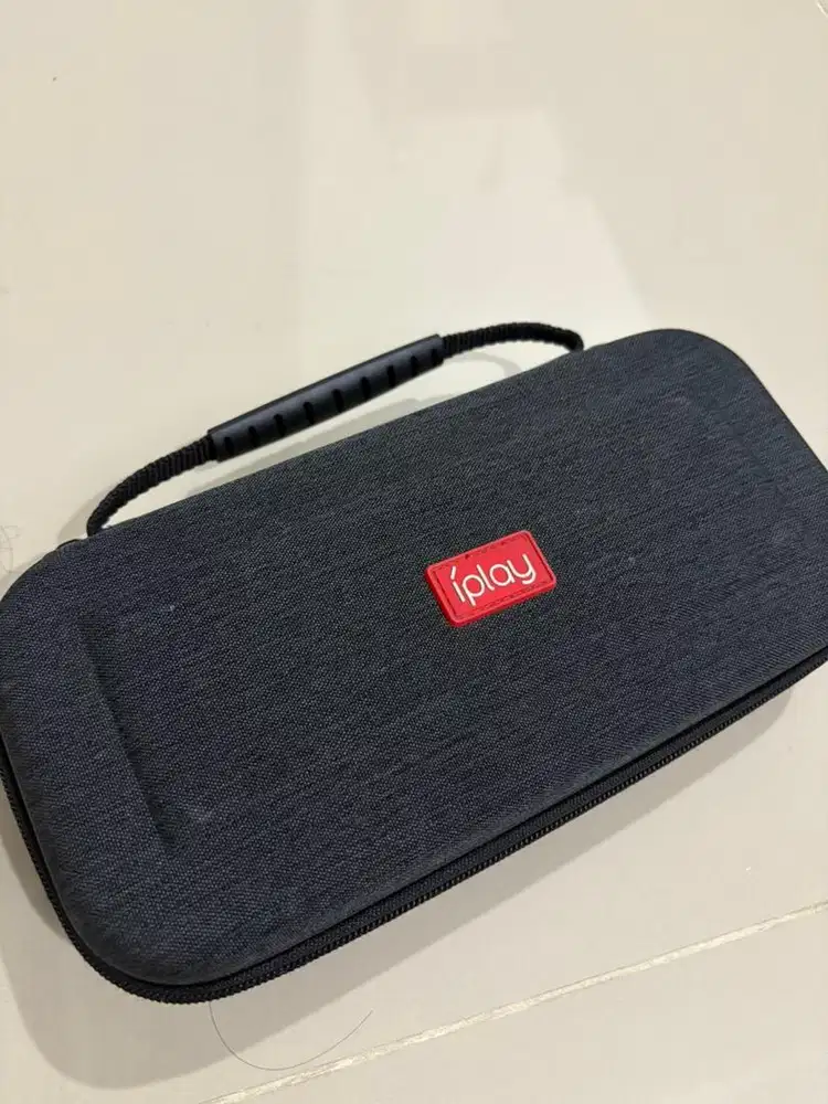 case/mika dan travel case switch OLED
