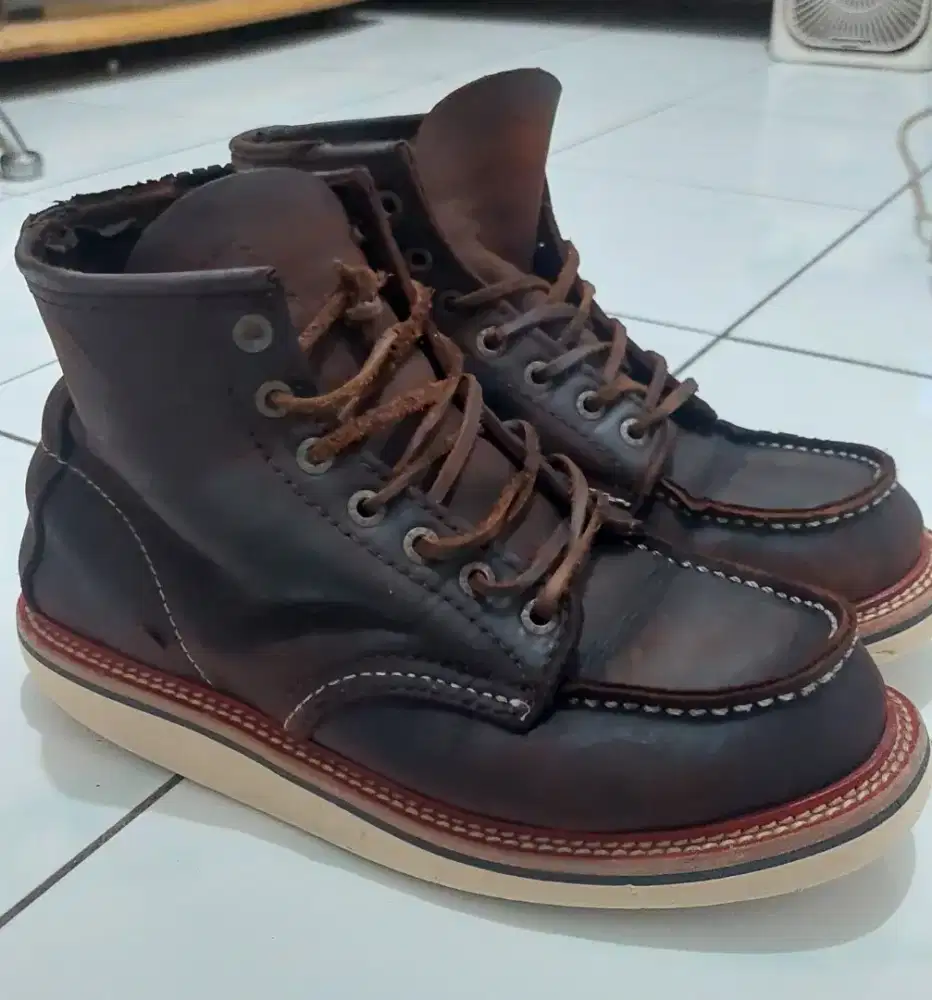Sepatu redwing 1907