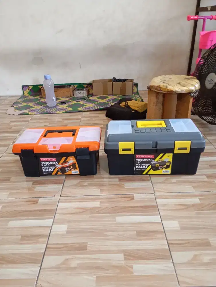 tools box 18 dan 16 inc masih bagus