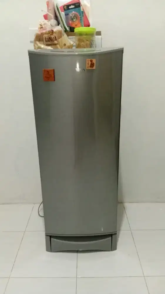 KULKAS AQUA 1 PINTU SECOND/BEKAS