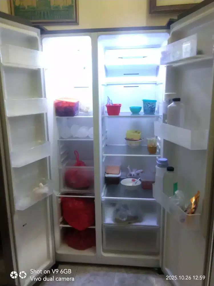 Kulkas SBS LG 566 liter