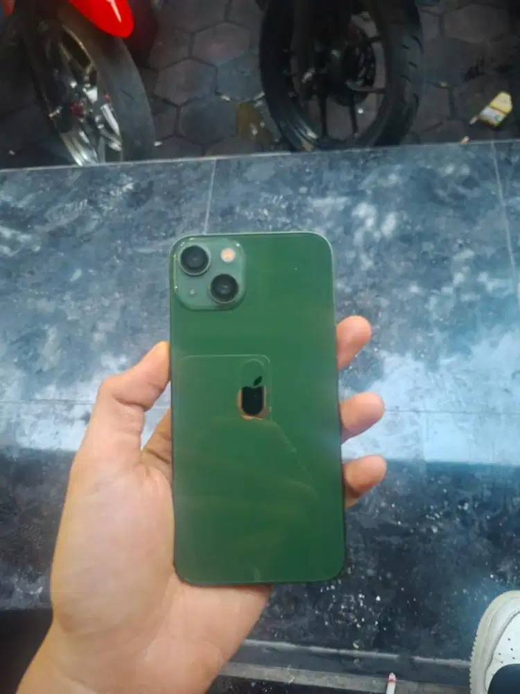 Iphone 13 128 green mulus simlock all operator kecuali 3 permanen