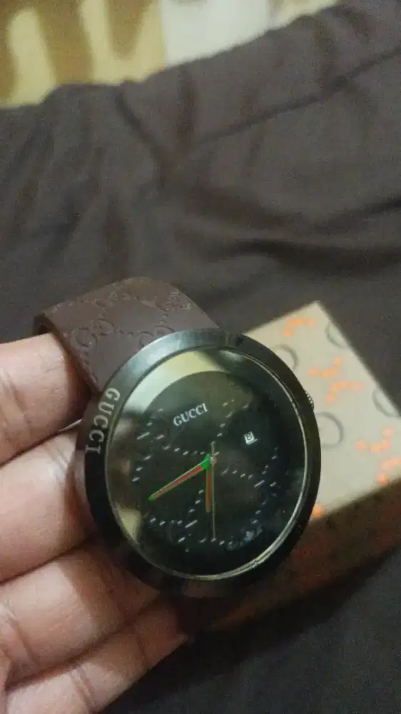 JAM TANGAN GUCCI