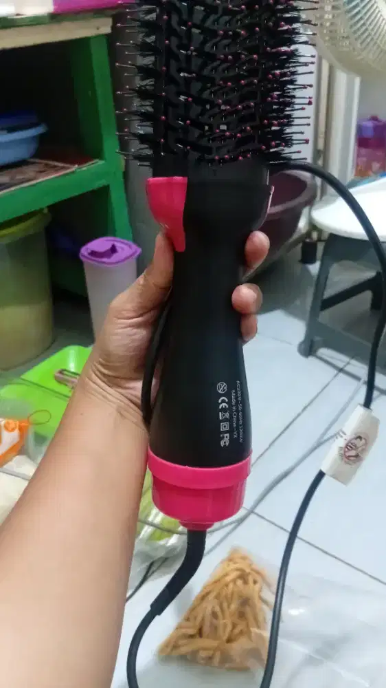 Pengering rambut minus pemakaian