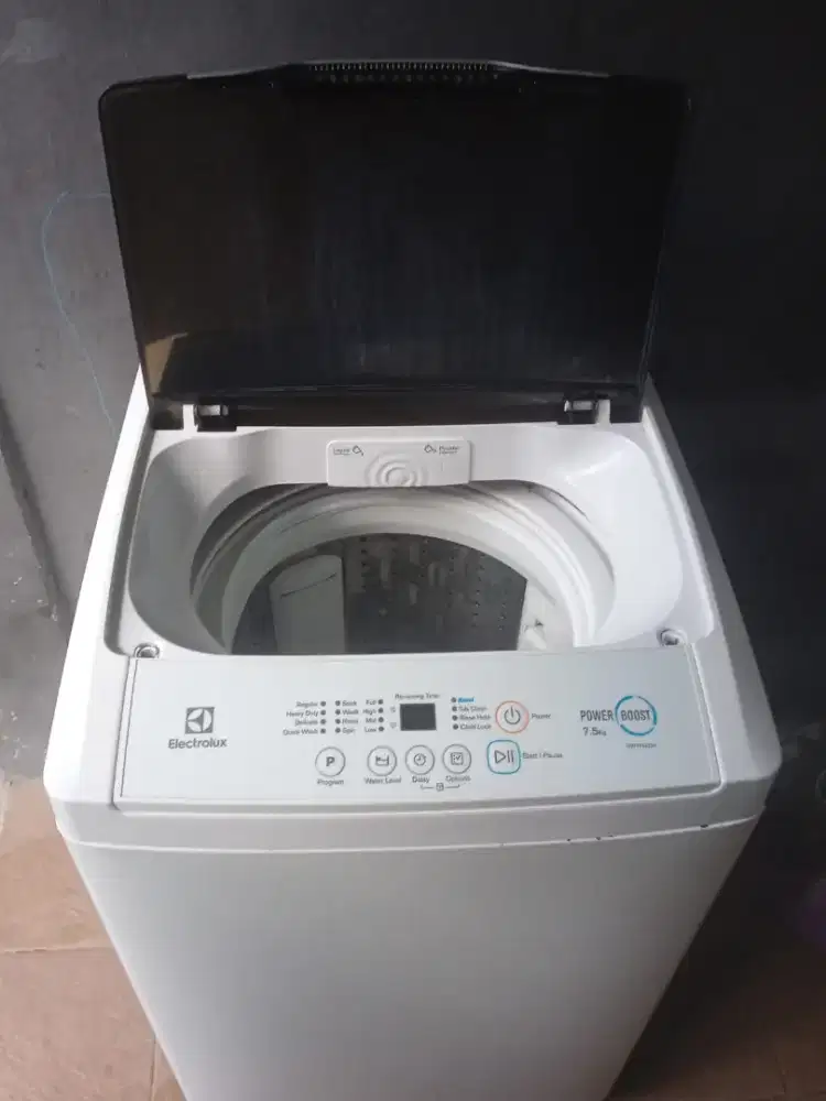 Jual mesin cuci merk elektrolux kpsitas 7.5kg otomatis normal
