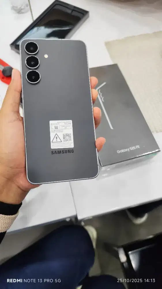 Kredit bunga 0% Samsung S25 FE 8/256gb